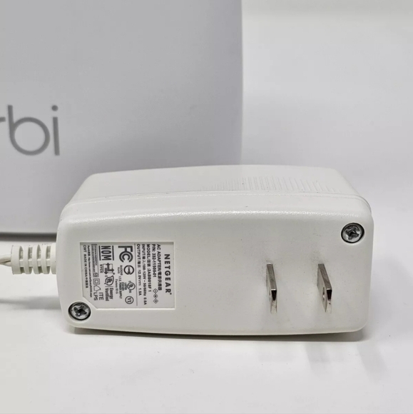 Netgear Orbi Router RBR20 Wifi w/ Power Cord and yellow cable - Picture 7 of 8